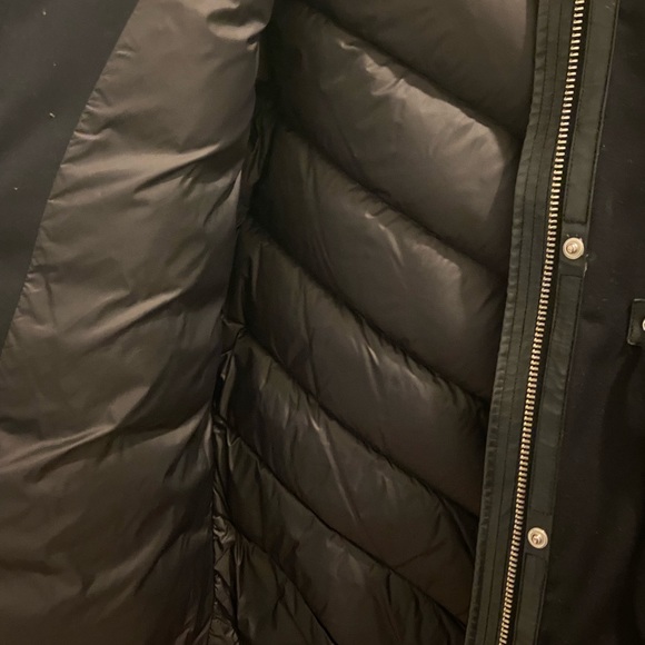 Mackage fox fur women’s small down coat in Navy - Picture 4 of 13